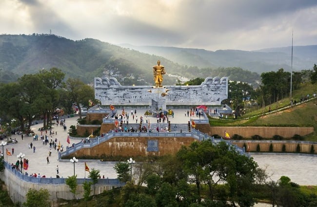 3 ngôi Đền thiêng ở Cẩm Phả