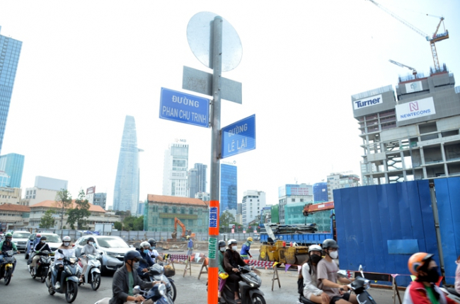 TP Hồ Chí Minh: Đường Lê Lợi dần lộ diện sau 8 năm rào chắn thi công metro