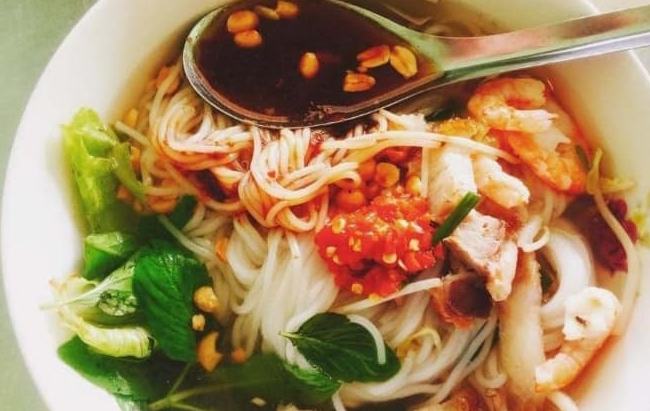 Mỹ Tho có bún gỏi dà