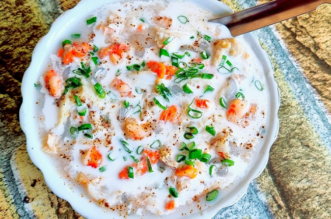 Đậm đà bánh canh mặn nước cốt dừa