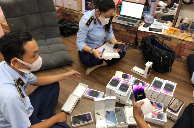 Phát hiện lô iPhone 14 đầu tiên nghi nhập lậu