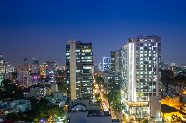 Chủ khách sạn Bông Sen, Novotel Saigon lỗ nặng, mỗi ngày lỗ cả tỷ đồng