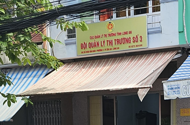 Cục trưởng Cục Quản lý thị trường ở Long An chịu trách nhiệm đứng đầu trong việc 4 cán bộ tham gia đánh bạc