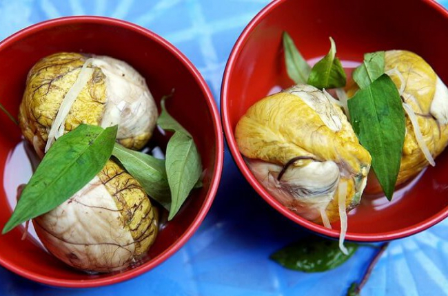 Người Việt thích trứng vịt lộn trong Top 'món tệ nhất thế giới'