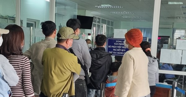 Làn sóng cắt giảm lao động lan rộng