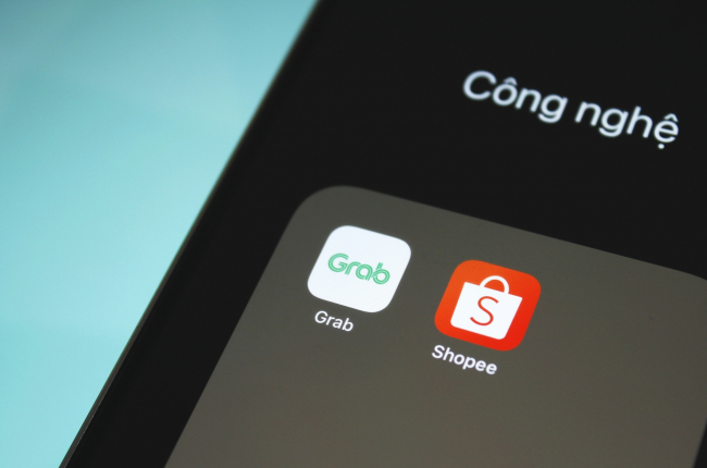 Cách Grab và Shopee tìm đường thoát lỗ