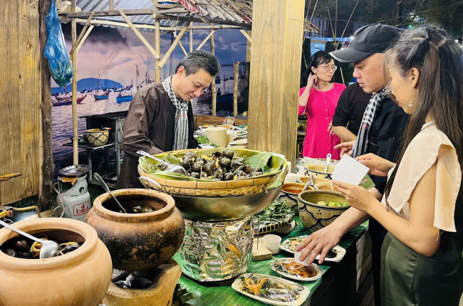 TP Hồ Chí Minh khai thác kinh tế đêm để kéo du khách