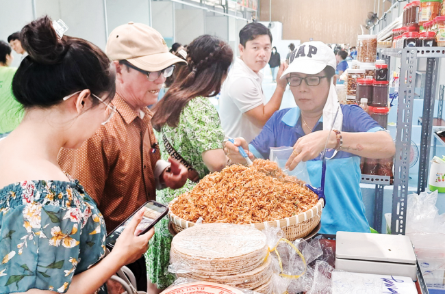 Khai trương chợ hải sản Vũng Tàu