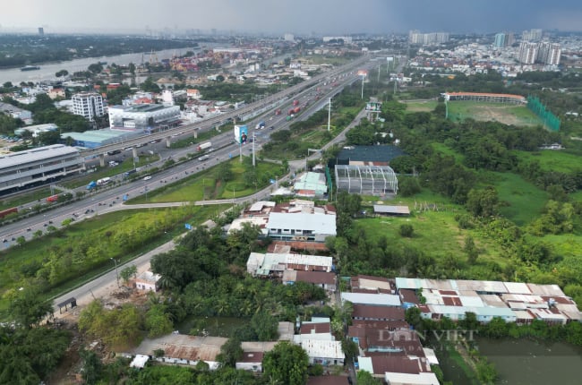 Dự án khu liên hợp thể thao Rạch Chiếc, 30 năm vẫn là bãi đất trống