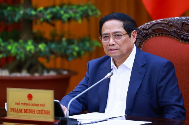 Thủ tướng yêu cầu xây dựng kịch bản, thực hiện quyết liệt các giải pháp để 2025 tăng trưởng kinh tế hai con số