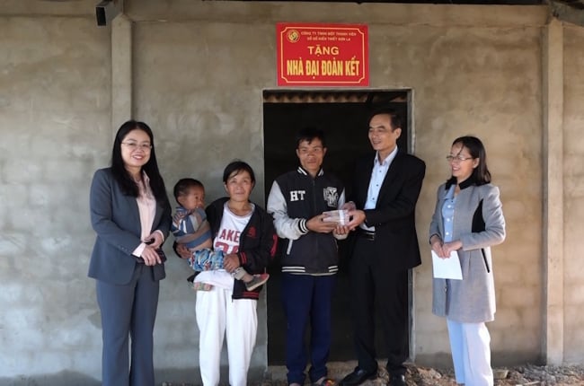 Xóa hơn 1.000 nhà tạm, nhà dột nát cho hộ nghèo huyện vùng cao, biên giới ở Sơn La 