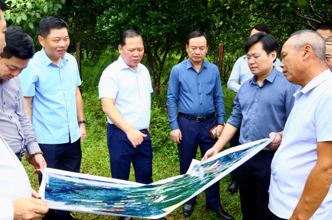 Bí thư Tỉnh ủy Hòa Bình yêu cầu khởi công dự án cao tốc Hòa Bình - Mộc Châu vào dịp 2/9