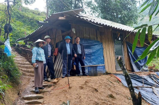 Di dời hàng trăm hộ dân ra khỏi khu vực có nguy cơ sạt lở đất ở Lào Cai 