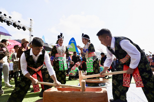 Chính sách của Đảng đến từng bản làng, cuộc sống người dân vùng cao Điện Biên thay đổi từng ngày