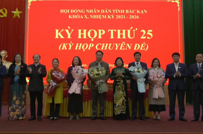 HĐND tỉnh Bắc Kạn họp, thông qua các nội dung sắp xếp, tinh gọn tổ chức bộ máy hệ thống chính trị