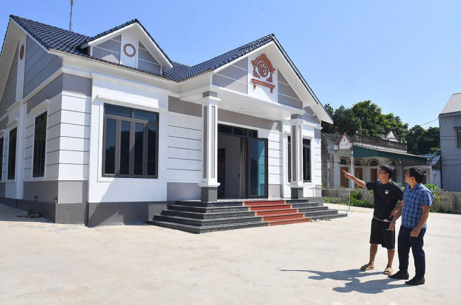 'Làng đổi đời' ở Tuyên Quang là một làng xuất ngoại, nhà cao tầng, xây biệt thự đếm vội chả xuể