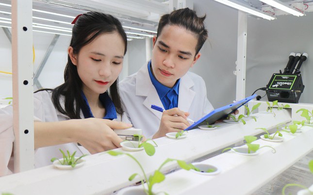 Đột phá KHCN từ Nghị quyết 57: Áp dụng cơ chế 'đặt hàng', tránh tình trạng 'trên rải thảm, dưới rải đinh' (Bài cuối)