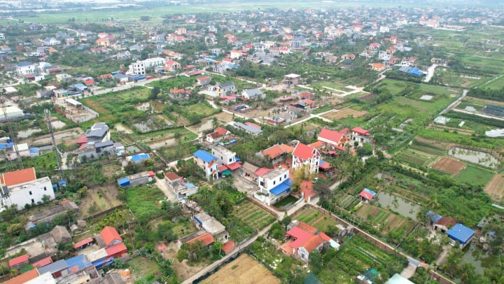 Tiêu chuẩn Bí thư Đảng ủy xã năm 2025: Ai có thể đáp ứng yêu cầu mới?