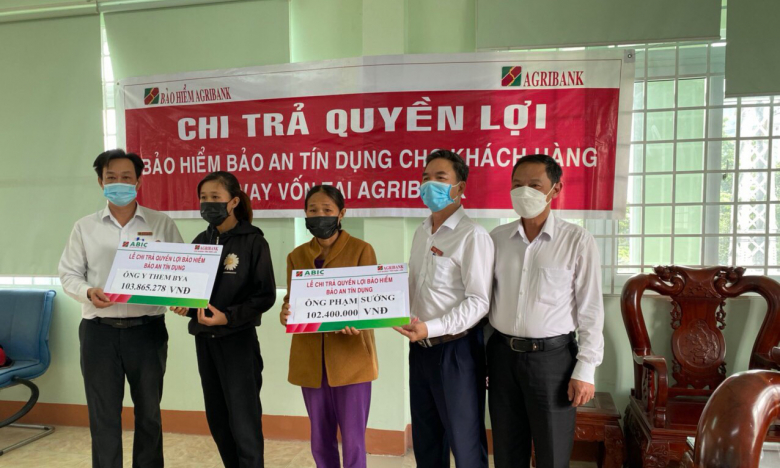 ABIC Đắk Lắk chi trả quyền lợi bảo hiểm cho khách hàng