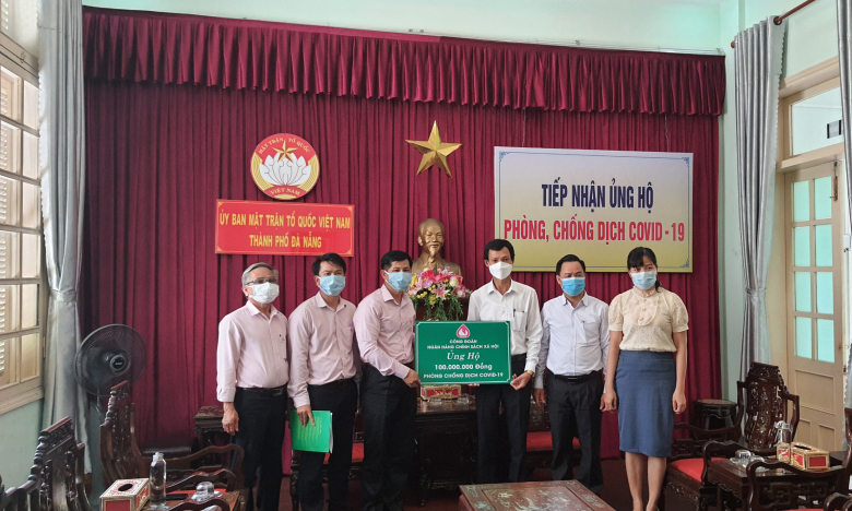 NHCSXH ủng hộ 300 triệu đồng cho các đơn vị tuyến đầu TP Đà Nẵng phòng, chống dịch Covid-19
