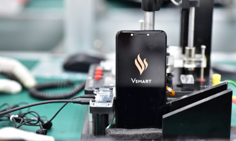 Người dùng Việt phản ứng gì khi VinSmart dừng sản xuất điện thoại?