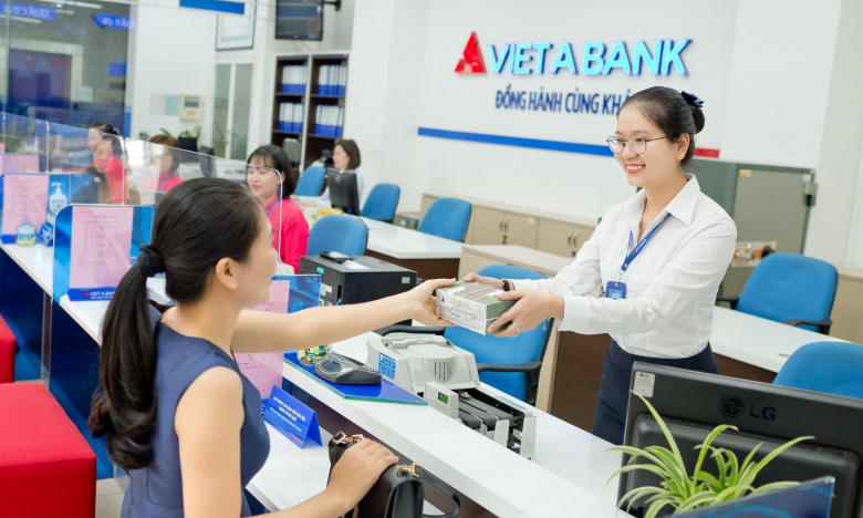 Lợi nhuận của VietABank tăng trưởng 3 con số, chia cổ tức bằng cổ phiếu