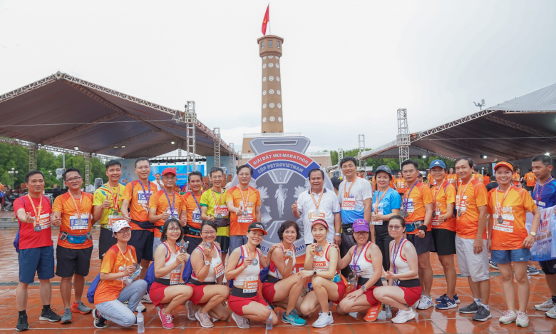 Người PVCFC vượt qua giới hạn cùng Giải Đất Mũi Marathon Cà Mau 2022