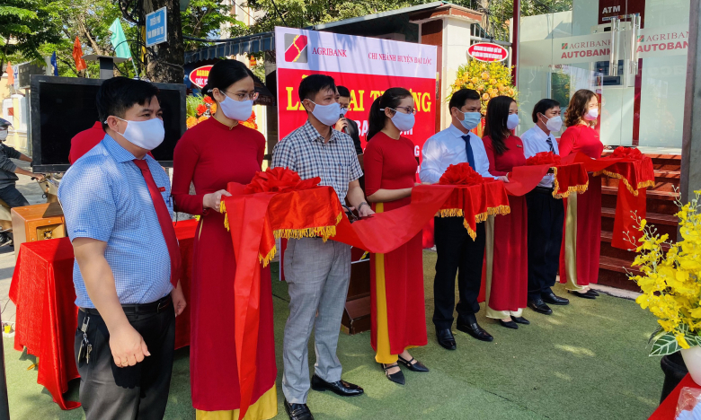 Quảng Nam: Agribank khai trương máy giao dịch tự động AutoBank CDM tại huyện Đại Lộc
