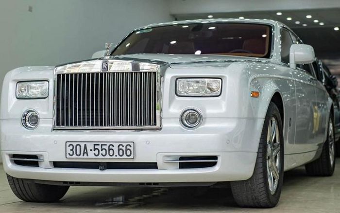 Rolls-Royce Phantom biển khủng, giới hạn 100 chiếc tại Hà Nội