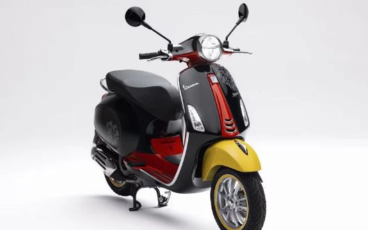 Vespa Primavera phiên bản Disney Mickey Mouse ra mắt tại Việt Nam