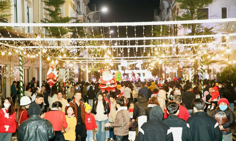 Vincom Shophouse Royal Park khuấy động mùa lễ hội náo nhiệt tại Quảng Trị