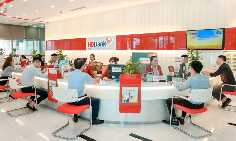 Dư nợ BĐS và TPDN thuộc nhóm thấp nhất toàn ngành năm 2022, HDBank tiếp tục đà tăng trưởng