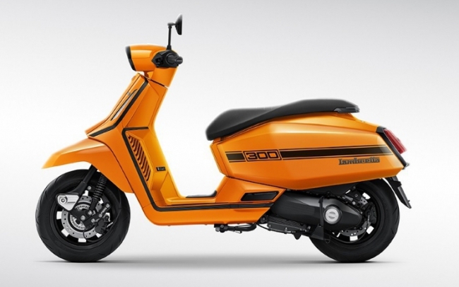 Lambretta X300SR 2023 - ‘Vua tay ga’ mới ra mắt với mức giá rẻ ngỡ ngàng