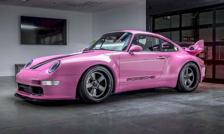 Độc lạ Porsche 911 đời 993 màu hồng bản độ Gunther Werks