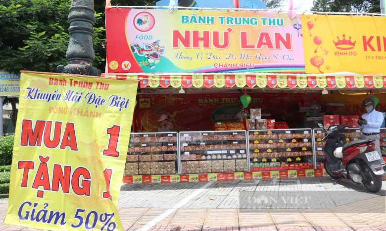 Bánh trung thu 'mua 1 tặng 4' khắp nơi, vì sao Như Lan, Kinh Đô, Kido không thấy giảm?