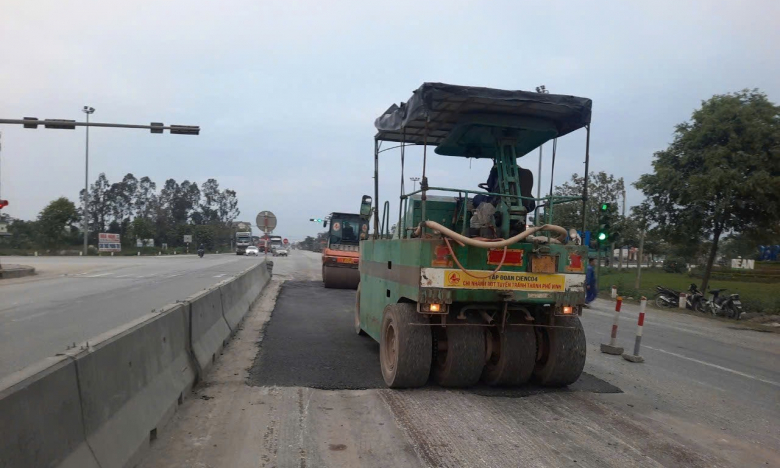 Cienco4 tiếp tục tập trung lực lượng sửa chữa hư hỏng trên đoạn tuyến QL1