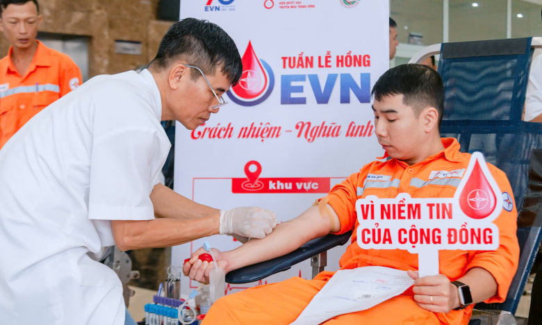 CBCNV Điện lực Thừa Thiên Huế hiến 193 đơn vị máu nhân Tuần lễ hồng EVN lần thứ X năm 2024