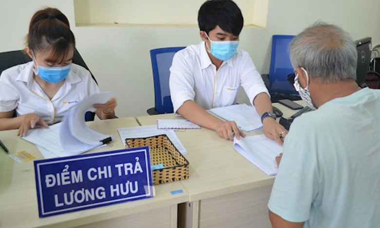 TP.HCM trả gộp 2 tháng lương hưu, trợ cấp BHXH dịp Tết, khuyến khích người dân đến nhận sớm