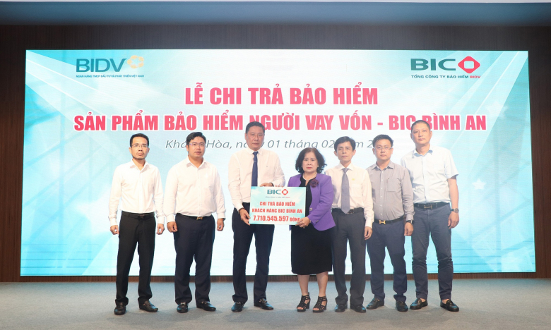 BIC trao hơn 7,7 tỷ đồng quyền lợi bảo hiểm cho khách hàng vay vốn tại BIDV Khánh Hòa
