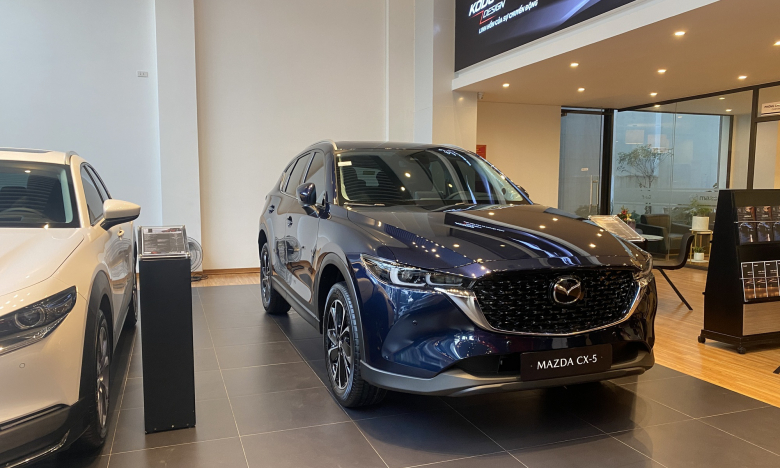 Giá xe Mazda CX-5 lăn bánh tháng 4/2024: Giảm giá niêm yết và ưu đãi sâu khi Honda CR-V giảm 'sốc'