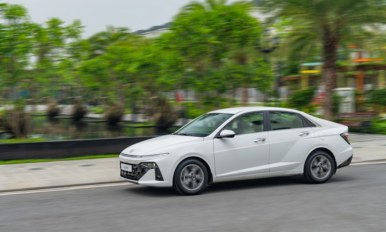 Xe B-sedan tiết kiệm nhiên liệu nhất năm 2024: Hyundai Accent so với Toyota Vios, Honda City thế nào?