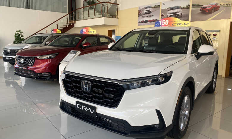 Giá xe Honda CR-V lăn bánh tháng 6/2024: Giảm không 'phanh' cao hơn Mazda CX-5