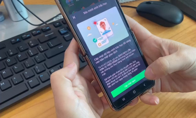 Xác thực sinh trắc học trên app ngân hàng: Khách hàng không có CCCD gắn chip cần làm gì?