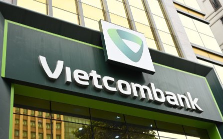 ACBS 'đoán' Vietcombank chuẩn bị bán 6,5% vốn cho nhà đầu tư nước ngoài với giá khoảng 100.000 đồng/cổ phiếu