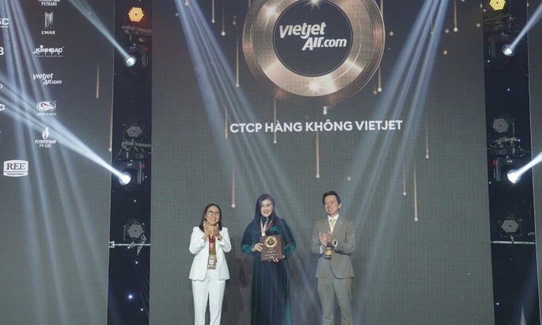 Forbes vinh danh Vietjet trong danh sách 50 công ty niêm yết tốt nhất Việt Nam 2024