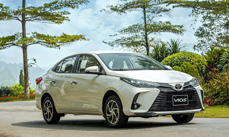 Vios và Yaris Cross tiếp tục dẫn đầu doanh số của Toyota Việt Nam