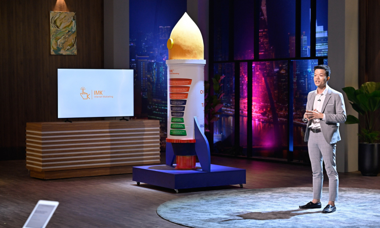 Nghiên cứu 14 năm, startup số hóa cho doanh nghiệp bị chê viển vông, cần 'đập đi xây lại'