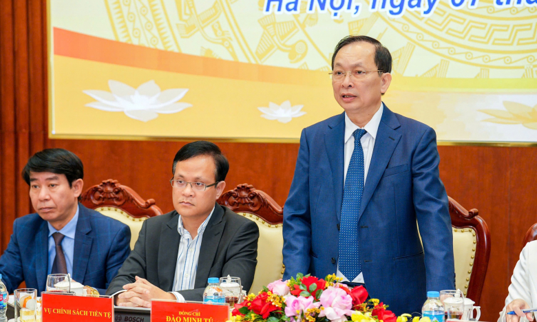 Tỷ giá USD/VND tăng 5,03%, chênh lệch giá vàng miếng SJC so với thế giới được kiểm soát