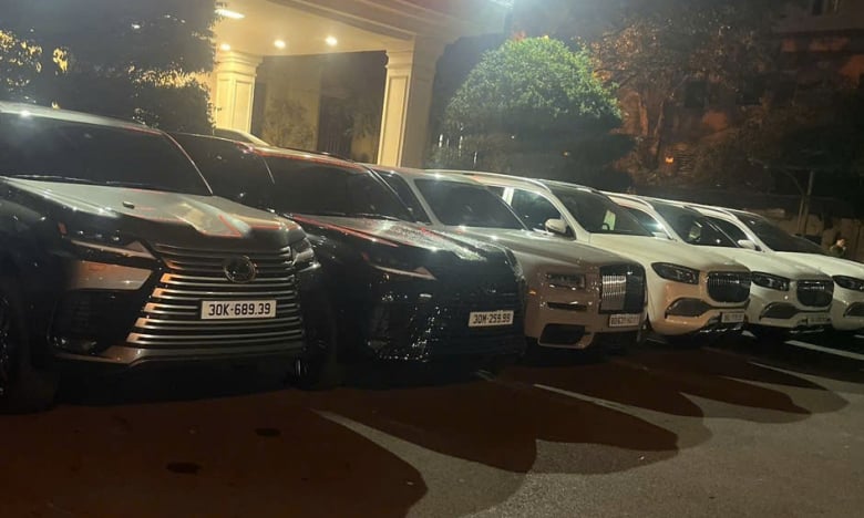 Hàng loạt ô tô Rolls-Royce, Lexus, Mercedes...bị thu giữ trong vụ lừa đảo đầu tư tiền ảo CrossFi