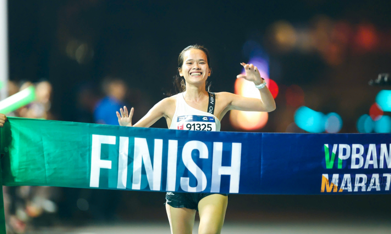 VPBank VnExpress Marathon Ho Chi Minh City Midnight – cung đường sôi động rực ánh sáng